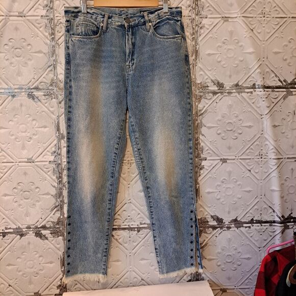BLANKNYC Distressed High Rise Tapered Boho Jeans SZ 30 - Picture 13 of 13